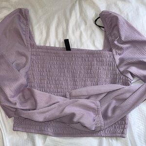 Liliac/purplish square neck cropped top.